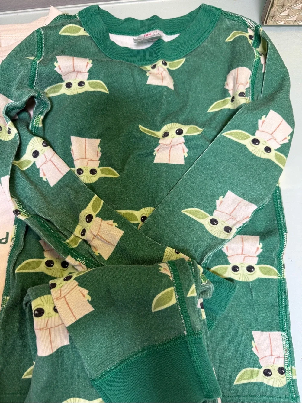 Hanna Andersson Kids' Green Baby Yoda Pajama Top
